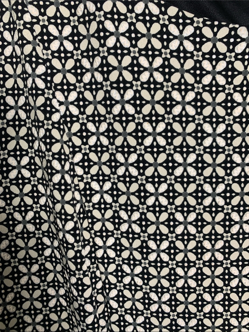 Jessica Howard Black and White Geometric Midi Dress - Picture 3 of 5